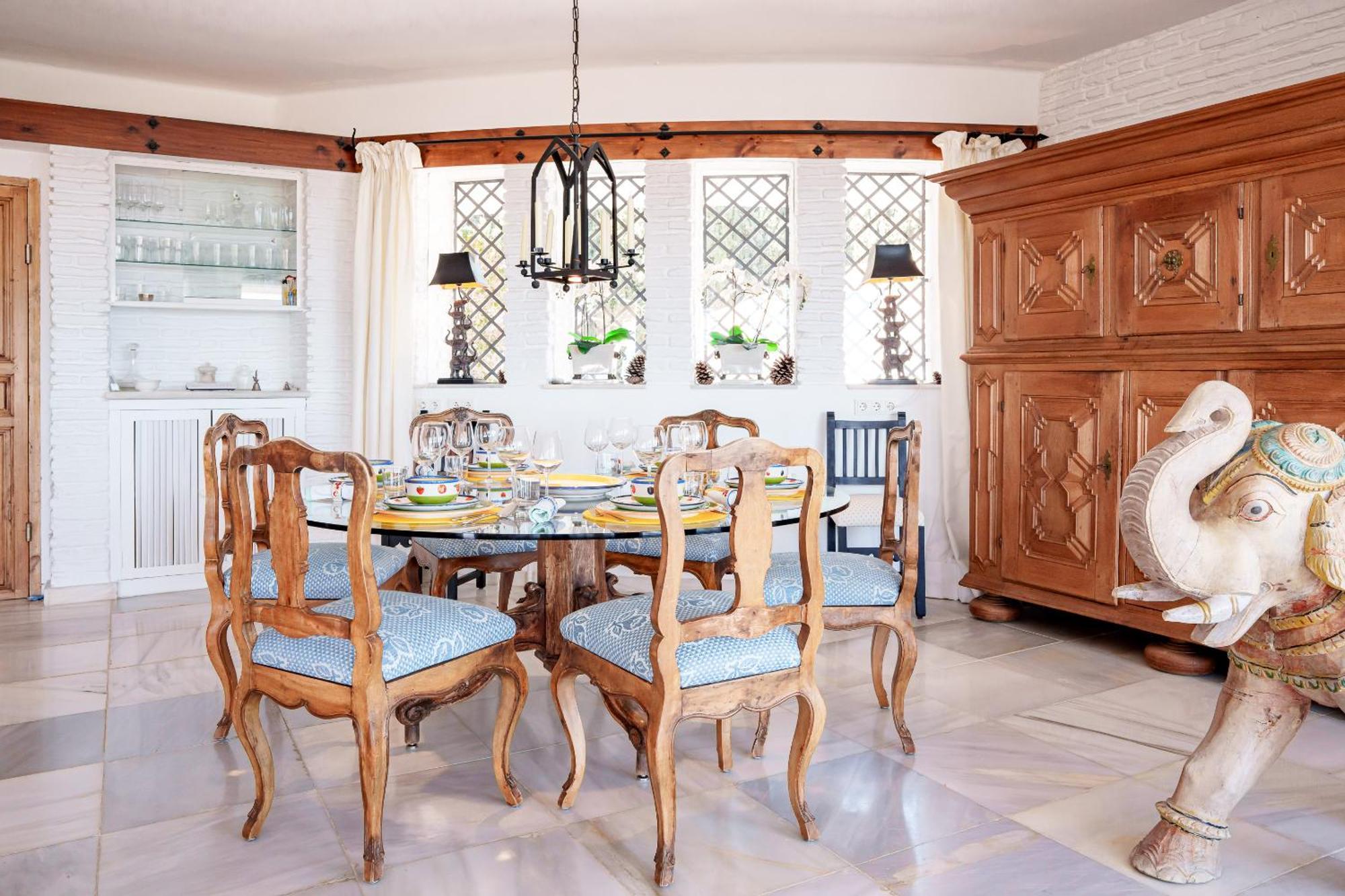 7,000 Sqm Luxurious Villa With Panoramic Sea Views Multiple Gardens & Two Pools Villa Benalmádena