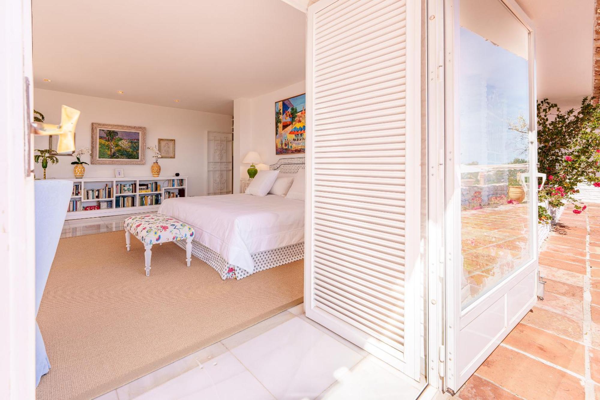 7,000 Sqm Luxurious Villa With Panoramic Sea Views Multiple Gardens & Two Pools *