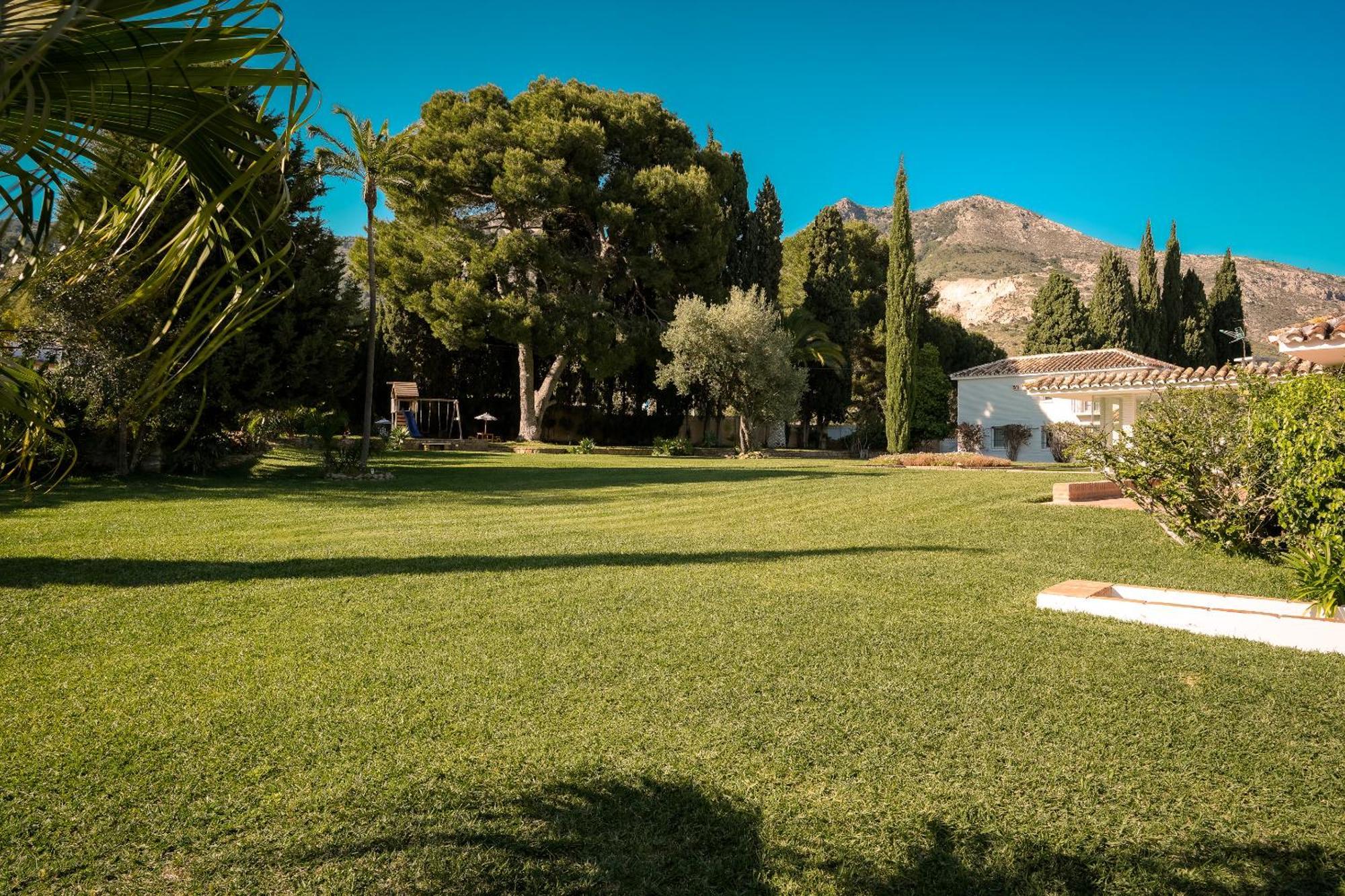 7,000 Sqm Luxurious Villa With Panoramic Sea Views Multiple Gardens & Two Pools Villa