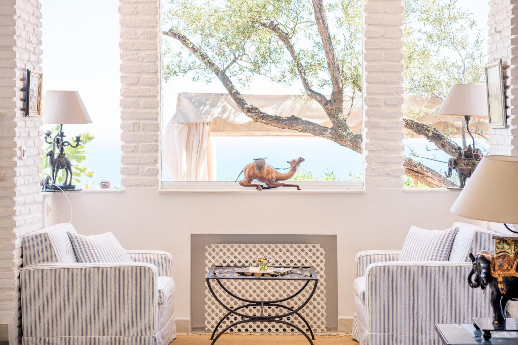 7,000 Sqm Luxurious Villa With Panoramic Sea Views Multiple Gardens & Two Pools *